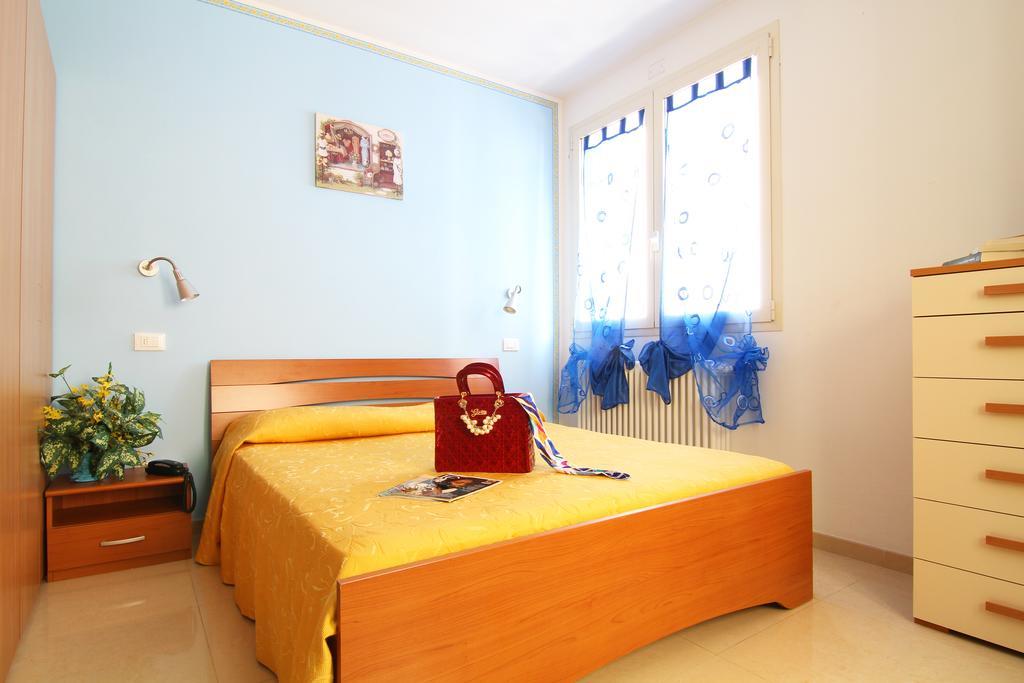 ريميني Residence Blu Marine الغرفة الصورة